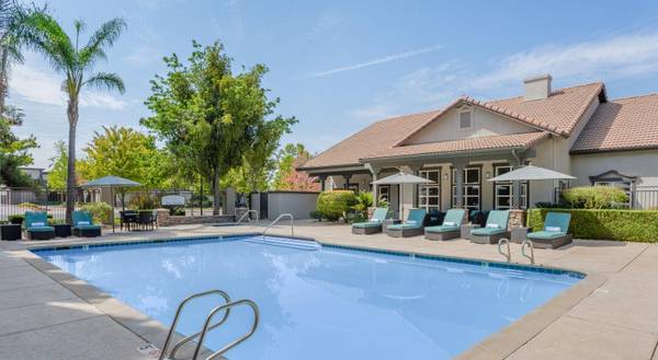 Dishwasher & Refrigerator, Situated in Modesto!, 2/BD 2/BA 1
