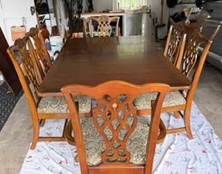 Solid Wood Dining Table with 6 Chairs and 2 Leaves1 1