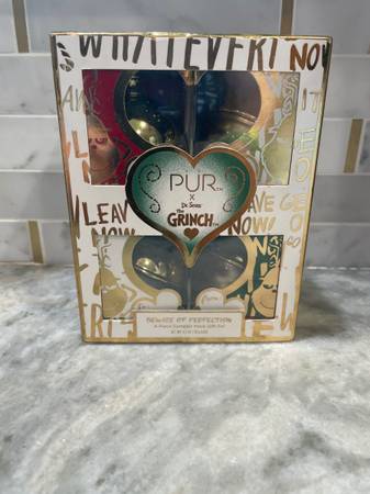 PUR Dr. Seuss' The Grinch Beware of Perfection 4pc Mask Sampler Gift S 1