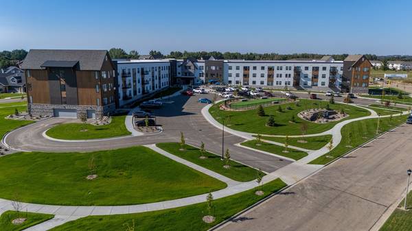 $1,415 / 1br - 649ft2 - In Bismarck, 1 Bed, Community Patio (2903 Kamrose Dr, Bismarck, ND)64048420663043122