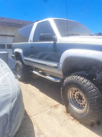 Classic GMC Yukon 1993 with Lift kit - $4,500 (san jose west)63469635007361120