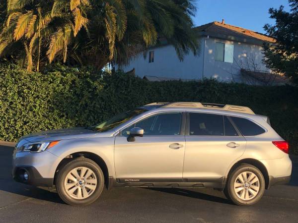 2015 Subaru AWD Outback 1