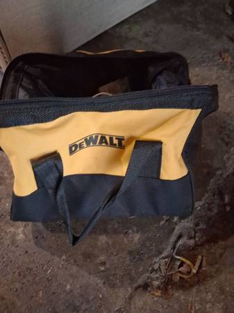Dewalt tool bag 1
