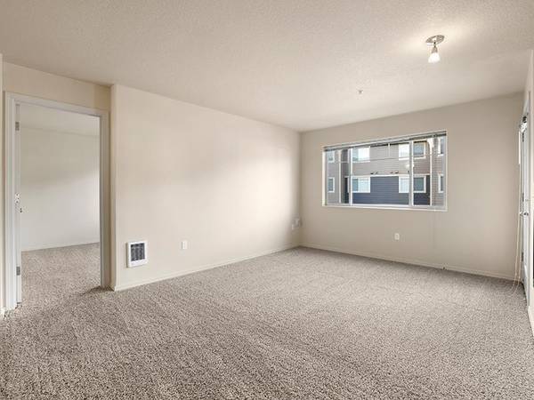 $1,635 / 1br - 672ft2 - Proper Design. Smartly Priced. Ready for Move-In! (Happy Valley)63999456680195122