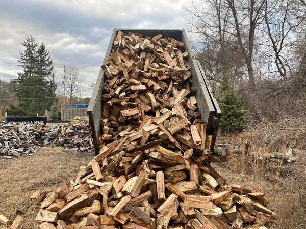 Firewood Seasoned Oak True Heavy Cords 1