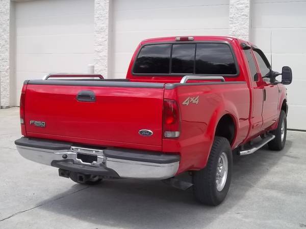 2001 Ford F250 Lariat Cabina Extendida 4x4 - $18,900 (Boone)63471228774787123