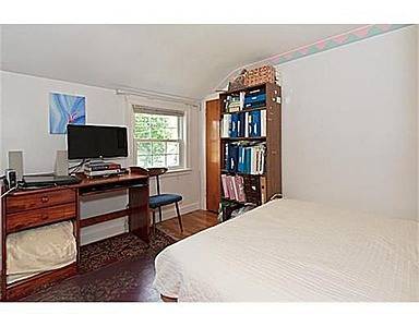 Roommate wanted, single family home - attractive, safe area 1