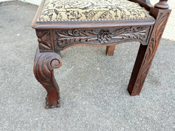 Silla de esquina antigua tallada en roble estilo Jacobean Revival, siglo XIX - $2.950 (Fairfax)63471431718017124