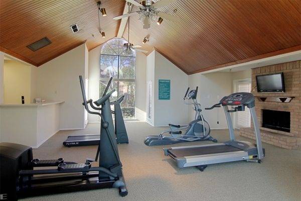 $1,140 / 2br - 816ft2 - 2/BD 1/BA, listo para cable/satélite, en Conroe TX (2200 Montgomery Park Blvd, Conroe, TX)63906680237698120