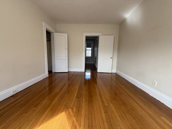 $2,475 / 1br - Fenway 1 Bed w/ City Views - Students OK - Laundry in Building (Fenway)63996545240450124