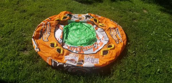 WOW Big Boy Racing 4-Person Towable Tube 1
