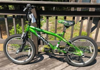 KENT CHAOS 20"/12" Freestyle Bike Bright Green and Black 1