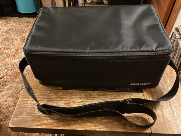 Case Logic Cassette Tape Carrying Case 1