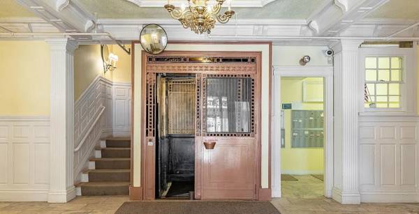 $1,500 / 1br - 642ft2 - on-site (Lynn)63951007852418124