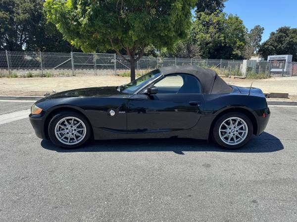 2003 BMW Z4 2.5 i convertible - $2,700 (san mateo)63624122638721120