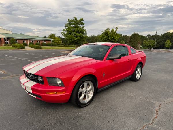 2008 Ford Mustang V6 Deluxe - $7,000 (Loganville)63620566541825123