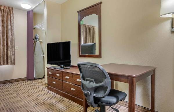 $529 / 1br - Check-in Today! - Rooms Going Quickly with 1st Week Discount! (520 North Bell Avenue, Carnegie, PA)64013202998018121