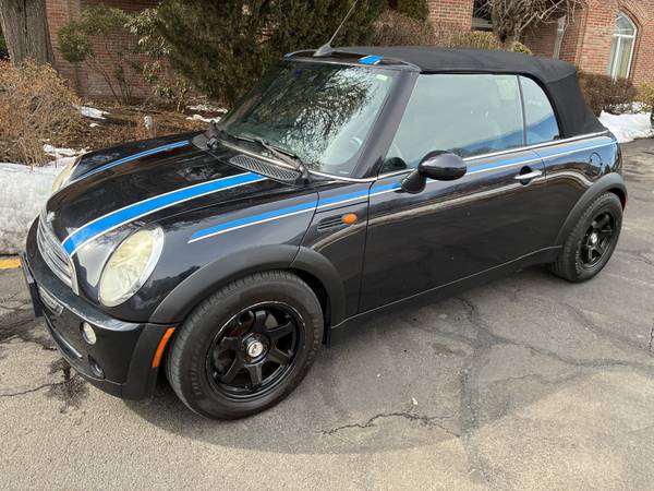 2005 MINI COOPER CONVERTIBLE AUTOMATIC SPRING IS COMING!!! 1