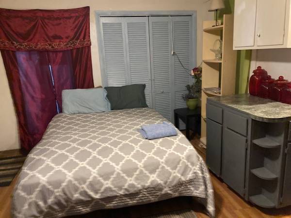 $600 / 1br - Alquiler de Habitación Amueblada Disponible (Cocoa)63823721031681120