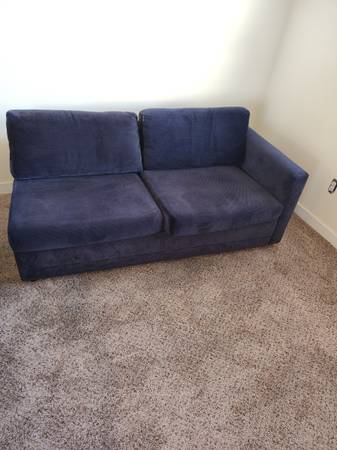 Small hide a bed 1