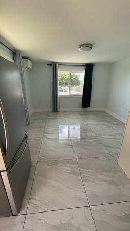 $1,400 / 200ft2 - Convenient location, with AC (Aiea，pearlridge)63939536155523123