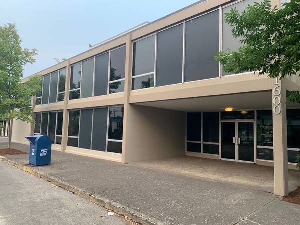 $395 Oak St. Executive Suites (Eugene)63747357382401124
