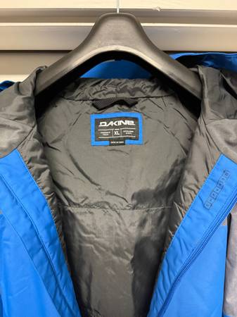 Dakine Snowboarding Jacket 1