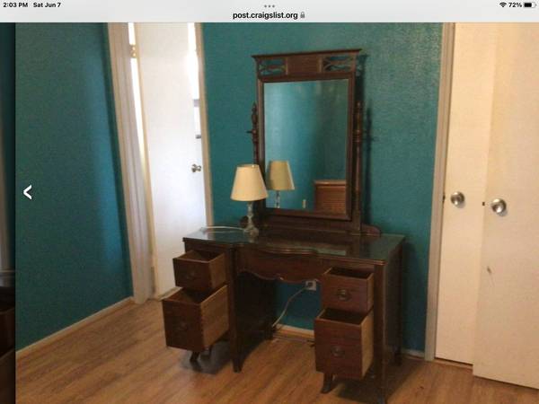 4 Drawer Dresser W/  mirror. - $55 (Houston)62946035152001122