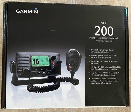 Garmin VHF200 radio 1