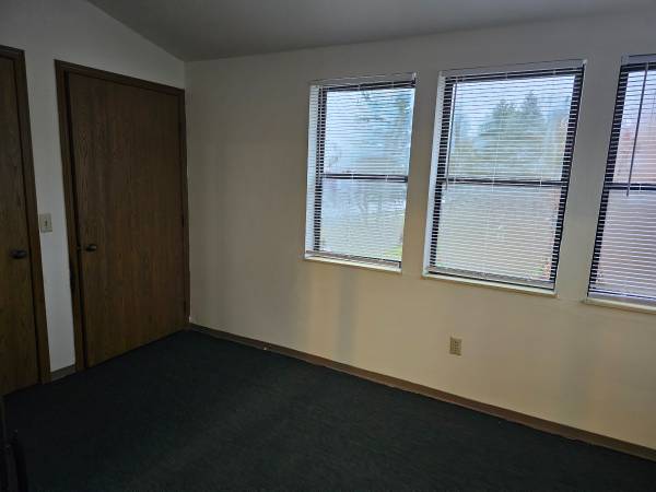 $881 / 1br - 759ft2 - Great Location, Close to Shopping! (Maumee)63836552781187124