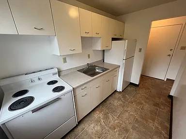 $875 / 2br - 819ft2 - **--“Modern Comfort in a Great Location — Welcome to Velma Court”--** (Pittsburgh)64013205399171121