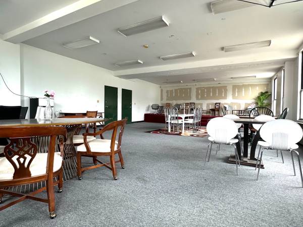 $1,800 / 1072ft2 - LOFT OFFICE SPACE / WORK SPACE, ARTIST STUDIO  4554 -#250 (Uptown)63898737257603123
