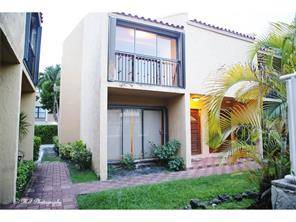 bright and comfortable 2-bed, 2.5-bath apartment 1