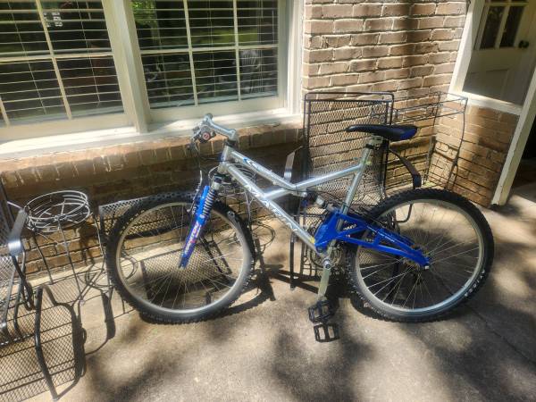 Marin East Peak - Vintage - Dual Suspension Mountain Bike 1