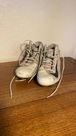 Nike Alpine Menace Cleats 1