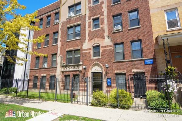 $1,450 / 400ft2 - Awesome Studio, 1 Bath in Logan Square, Available: 11/1/2025 (Logan Square)63899123115650120