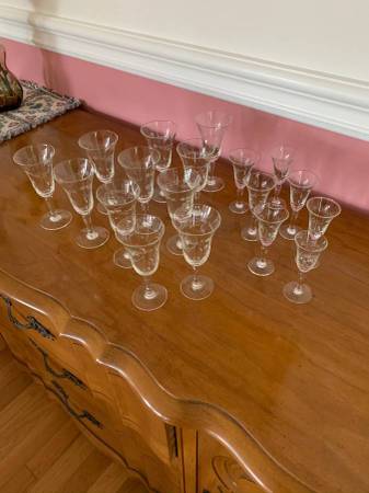 Glass Set/Stemware (18), Fine Crystal 1