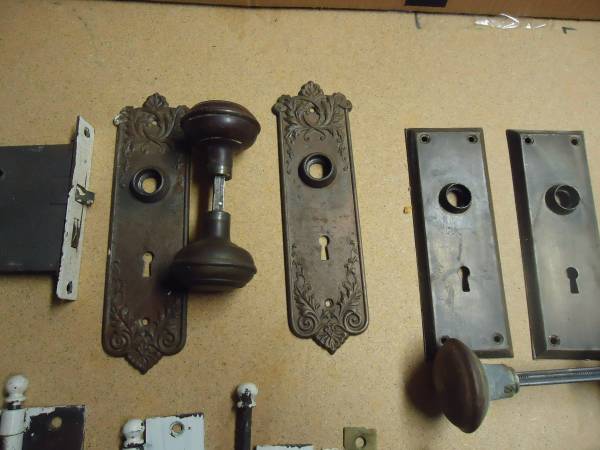 Brass door knobs/hinges 1