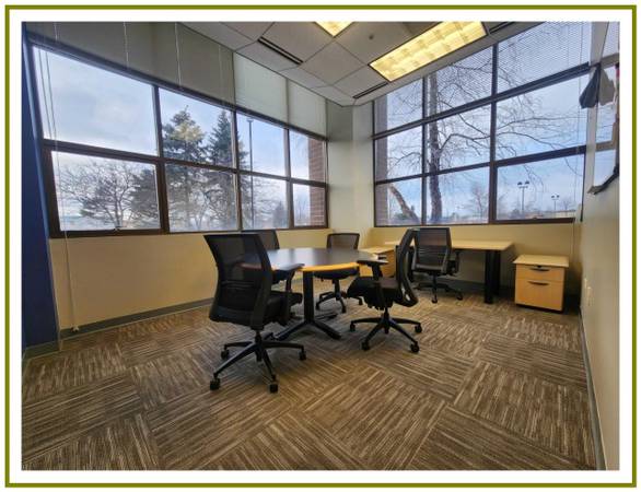 $500 Corner Window Suite! The sunlight will warm your work days! 🌞🌝63898474395523120