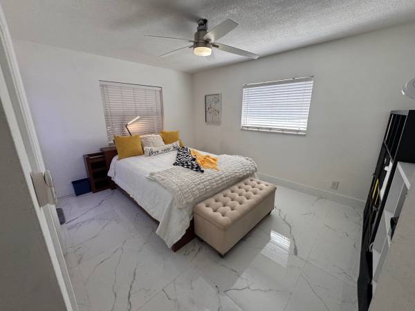 $1,450 / 1br - Beautiful room private bath (Boca Raton)63825133950595120
