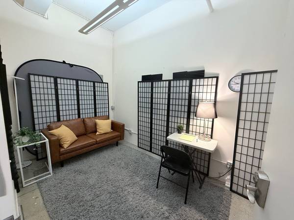 $5,999 / 1555ft2 - Beautiful MIDTOWN open space with private studios/offices near Penn (Midtown West)64212276978051122