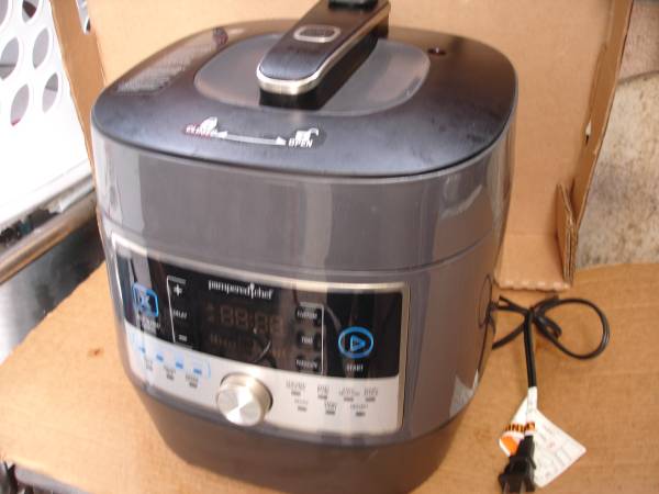Electric Pressure cooker by Pampered Chef 1
