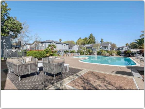 $2,235 / 1br - 601ft2 - Come see our gorgeous renovated 601 sq ft 1 bedroom / 1 bathroom! (concord / pleasant hill / martinez)63682870561025120
