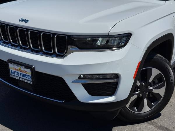 2023 Jeep Grand Cherokee Call Now for Financing, SKU:26560 Jeep Grand - $27,599 (San Diego Auto Finders)63470062021633122