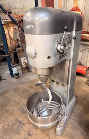 Hobart M802 80qt Mixer 1
