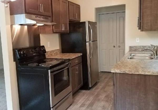 $1.369 / 2 habs - 1200 pies² - Aire acondicionado central, zona de juegos, 2 habitaciones (27435 Greenfield Road, Southfield, MI)63284978377347121