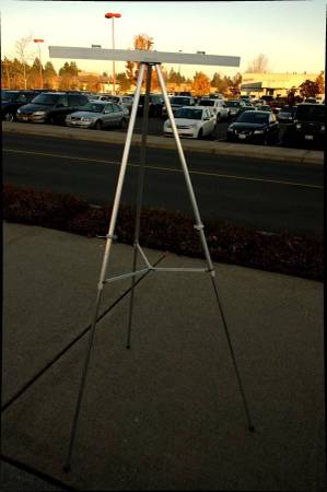 easel and pad holder 1