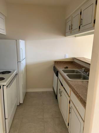 $995.00 / 1br - Apartamentos Centenario63662019089921122