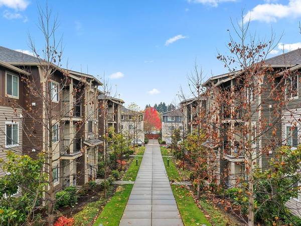 $1,525 / 1br - 657ft2 - Did someone say free rent + garage? Call about our exclusive specials! (Beaverton)63841707722243123