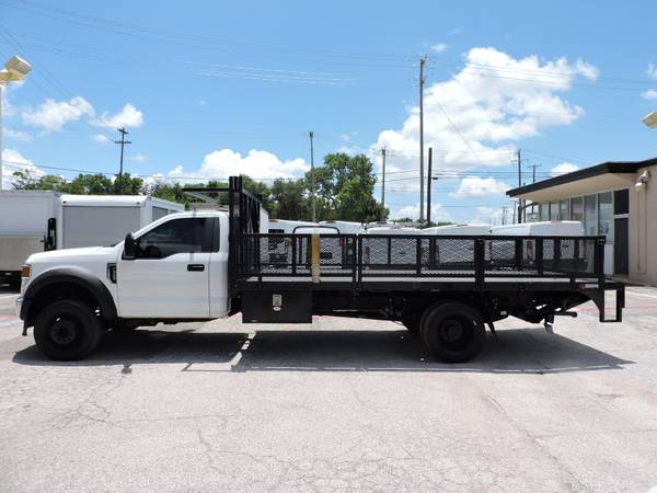 2021 Ford F-550 Cabina Regular *Plataforma plana de 16 pies / Carrocería con estacas **105 mil millas* - $39,985 (Arlington)63484004484737123